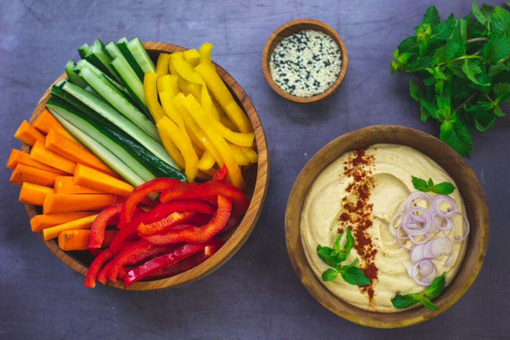 Gemüsesticks mit Hummus - Einfach Vegan